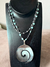 Black Mother of Pearl Necklace Set